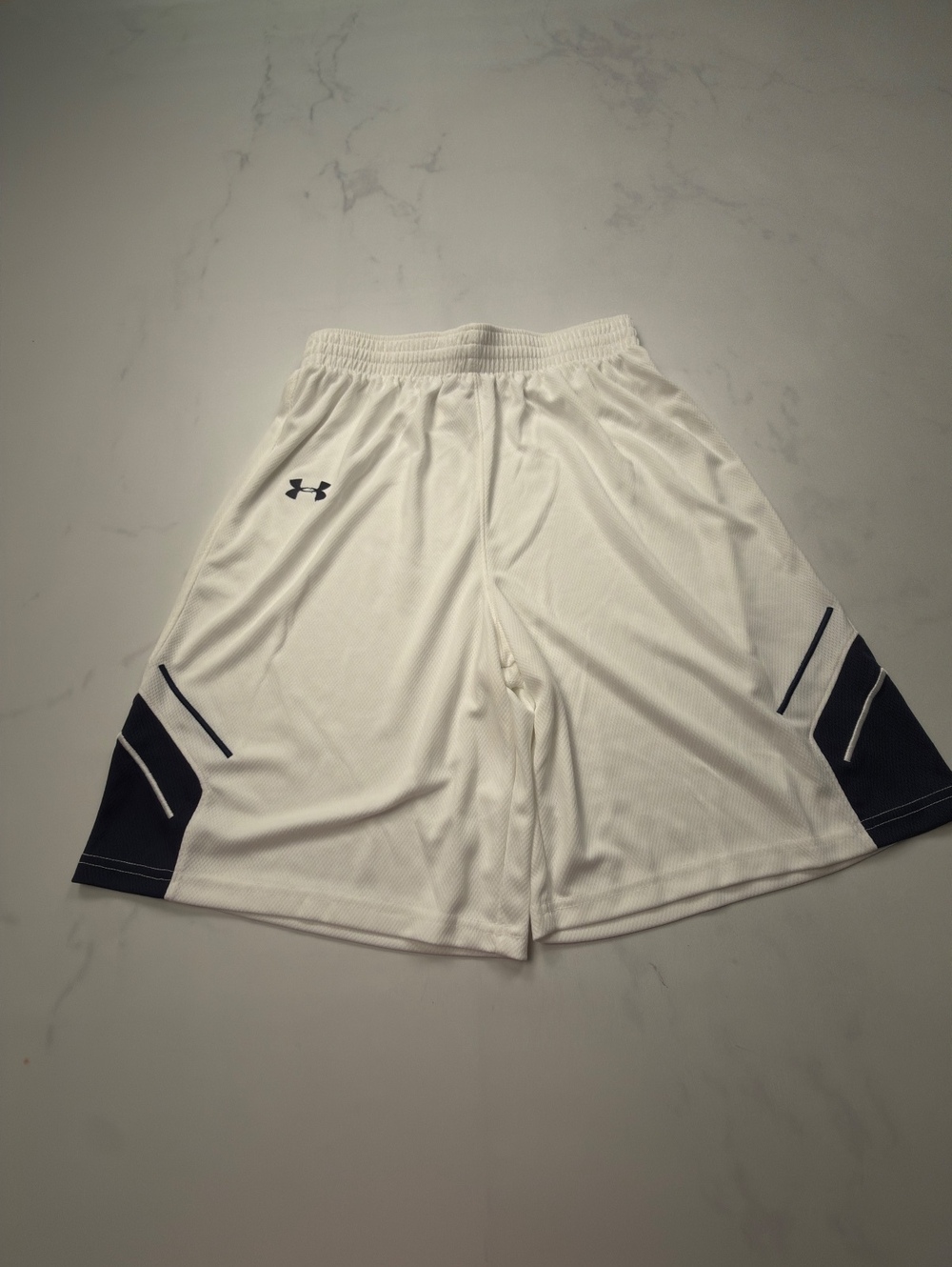 Under Armour Athletic Shorts White 2010s Sporty Wide Leg - Boys XL